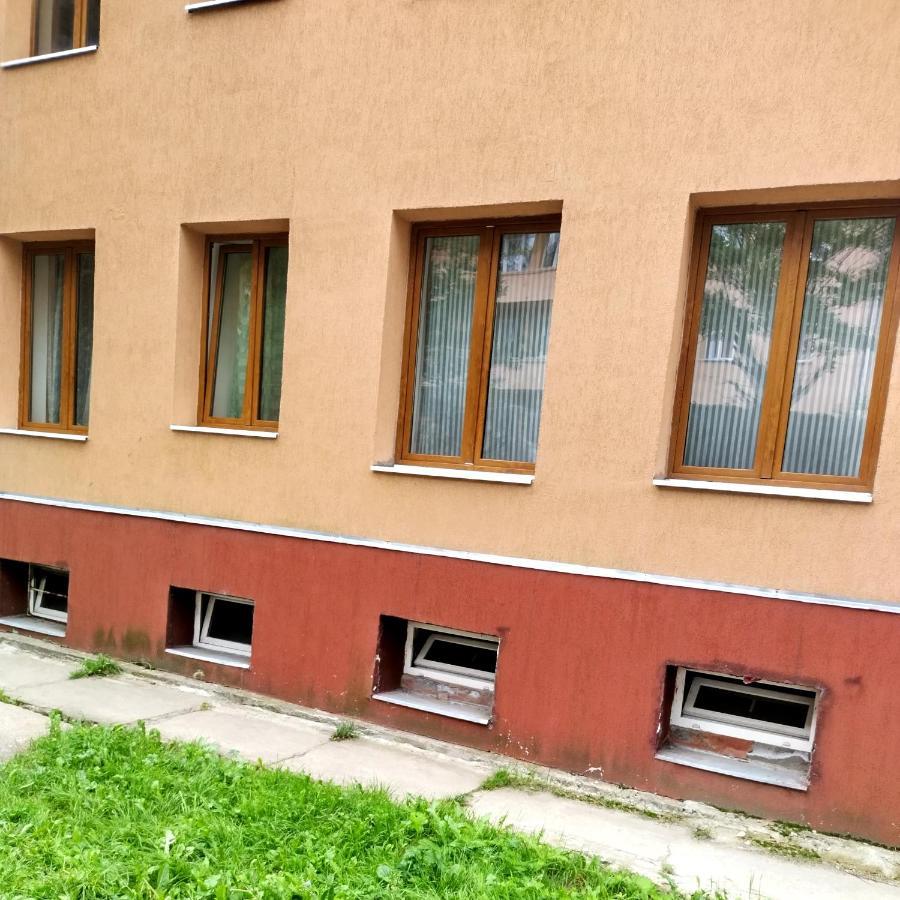 Apartament Camelia Петрошани Экстерьер фото